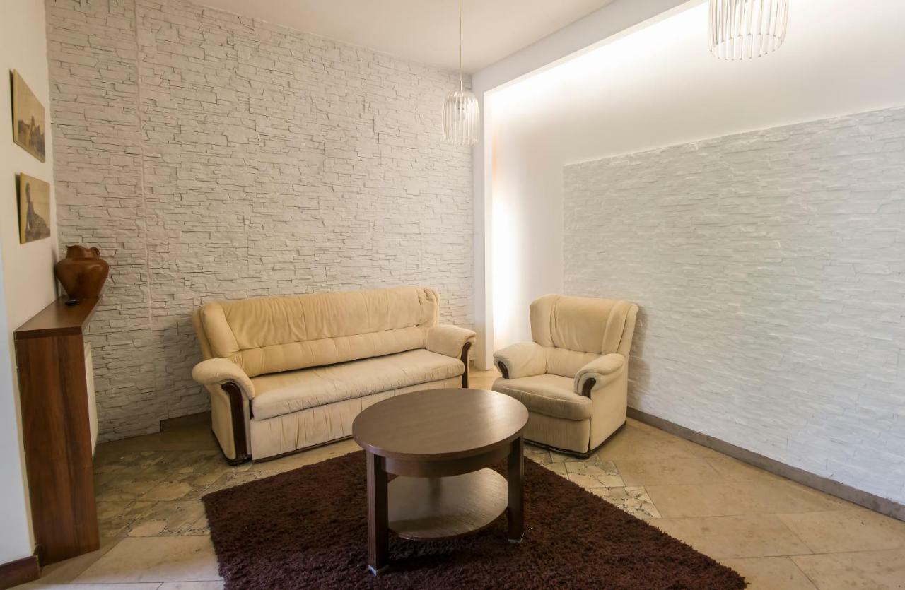 Apartamenty Na Warszawskiej Sieradz Luaran gambar