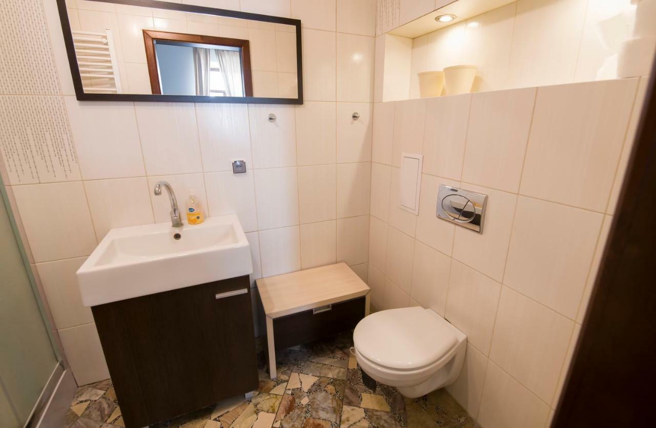 Apartamenty Na Warszawskiej Sieradz Luaran gambar